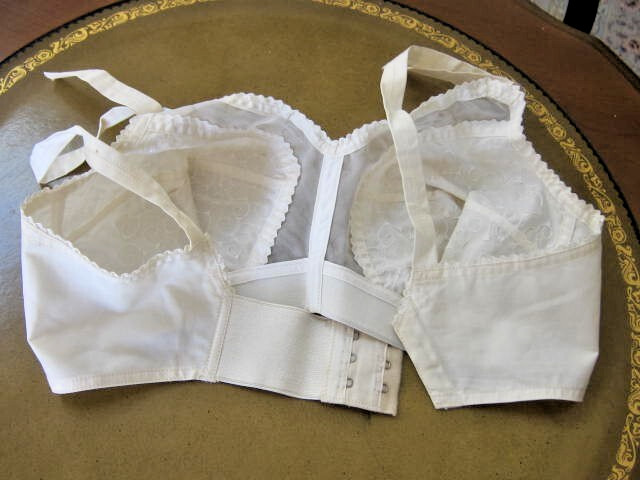 Vintage Never Worn Playtex High Style Bra Wireless Pointy Unlined Cup Sz 32C