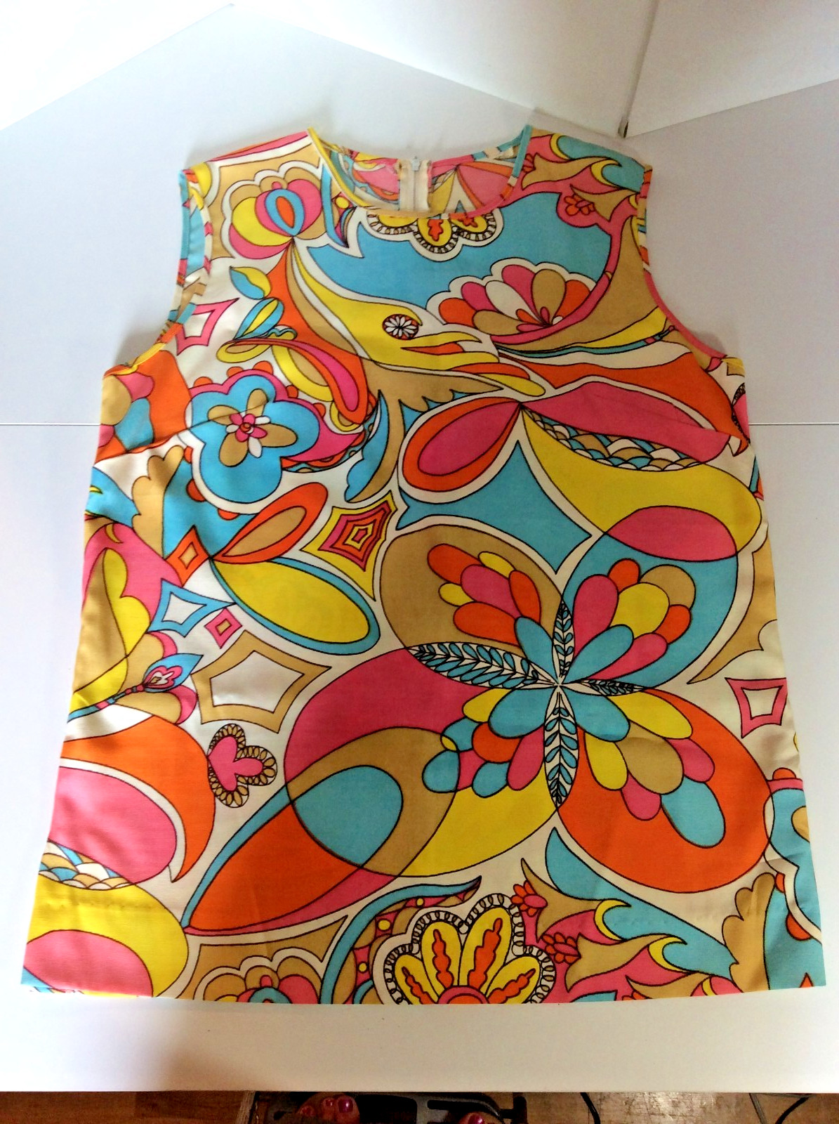 Retro 60s-70s Color Psychedelic Women’s Tunic Top Back Zip 38-40&Prime; Bust Med Lge