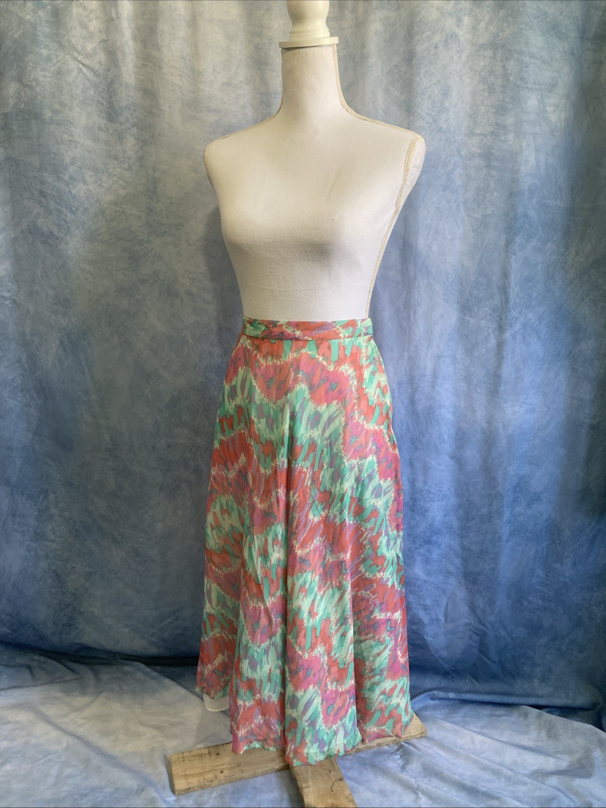 Vintage 80s Anne Crimmins Umi Collections 100% Silk Ikat Skirt Hong Kong Midi 4