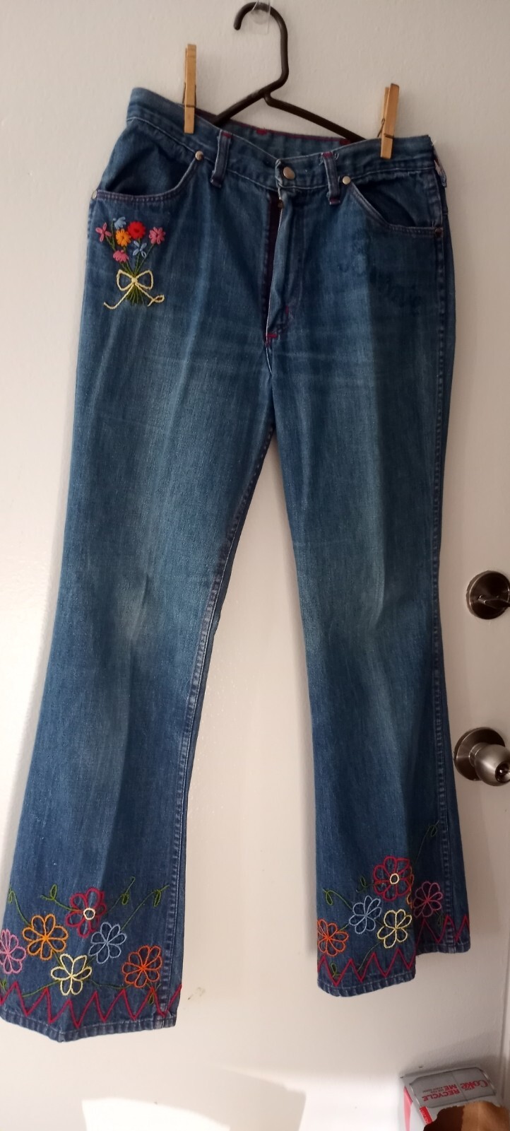 RARE1960 wrangler bell bottom jeans embroidered size 12 in excellent condition.