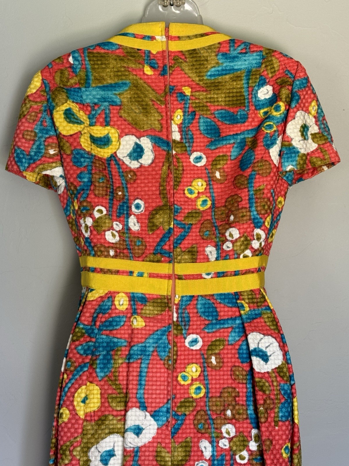 Vintage 1960s Elinor Simmons Malcolm Starr Textured Floral Mod ALine Dress Small
