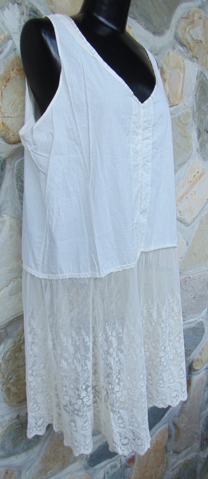 ANTIQUE VICTORIAN COTTON PETTICOAT~1890s ~WOMAN&rsquo;S MED/LG~LACE BOTTOM~ SLEEVELESS