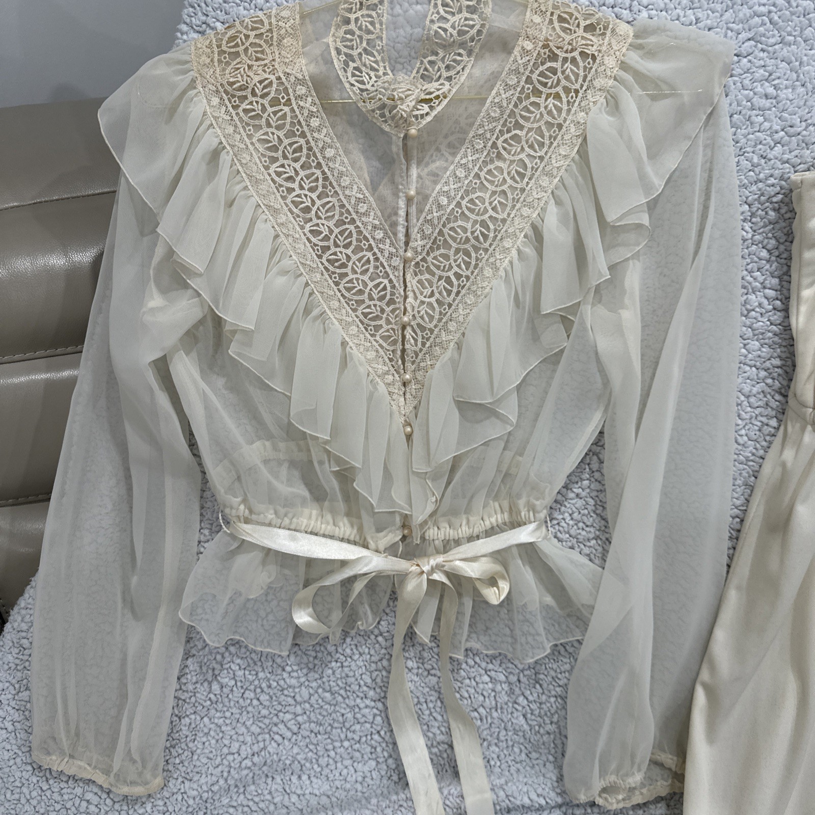 Vtg 70s ILGWU Ivory Peignoir Style Dress Sheer Chiffon Lace Yoke 9/10 Cottage