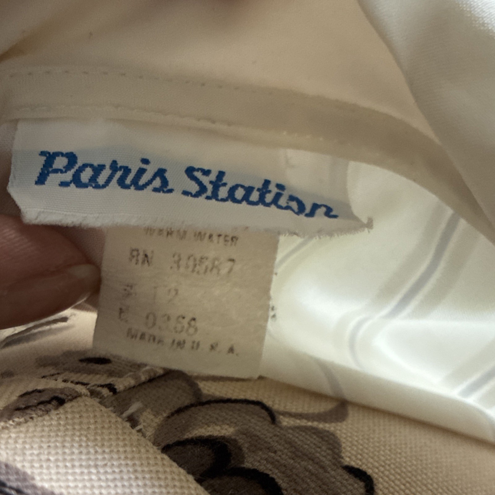Paris Station Ivory White Striped Button Front Long Sleeve Shirt Size M Vintage