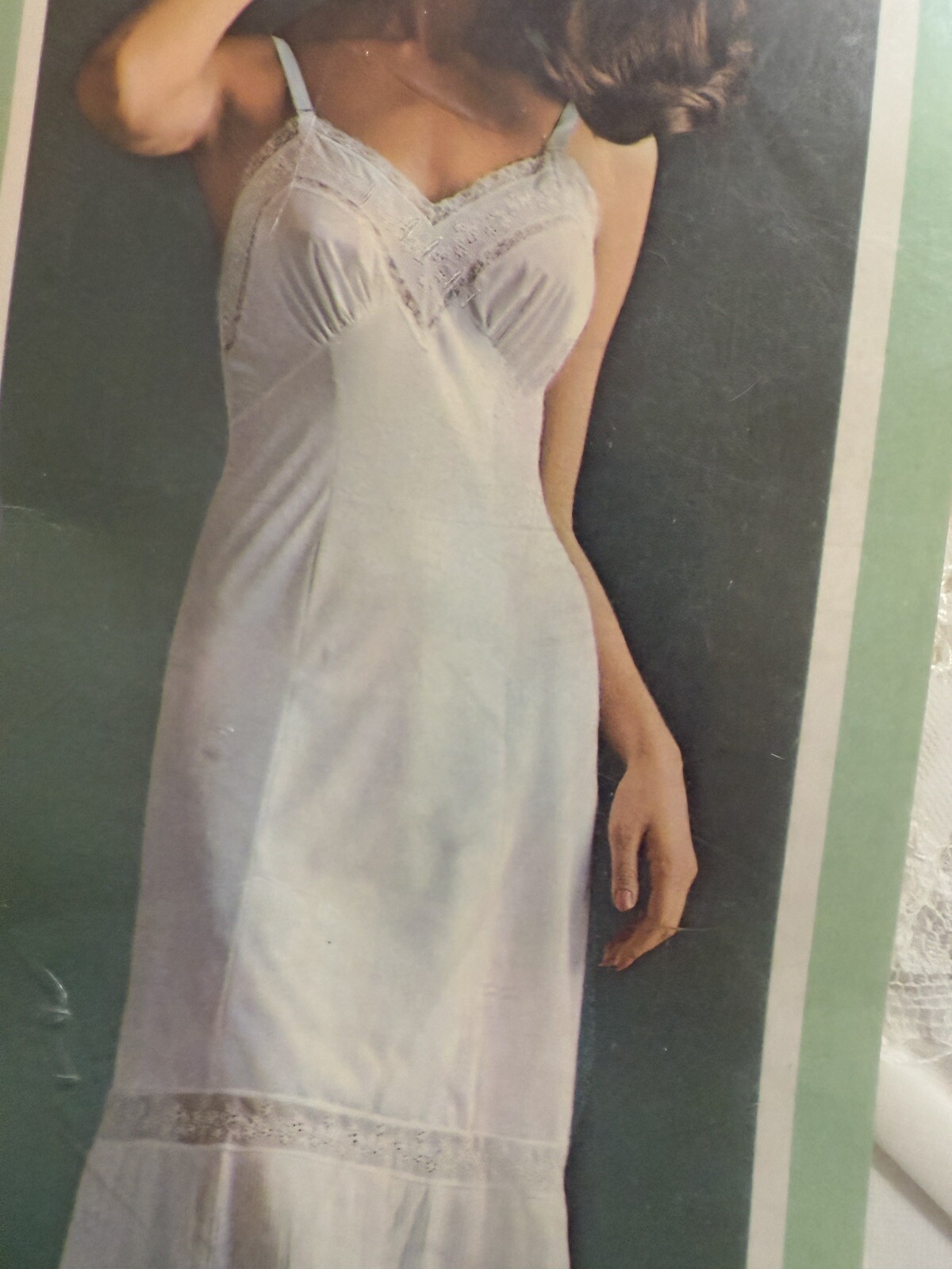Vtg White Nylon Slip 34 Average NIP New In Pkg WT Grant Co. ISIS Brand Lace Trim