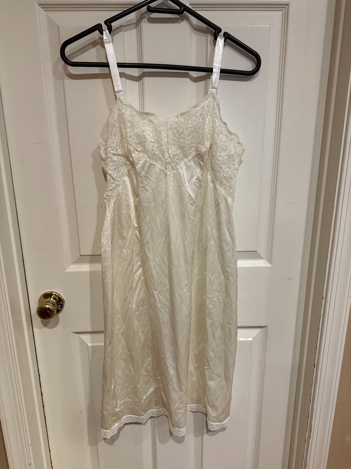 VINTAGE WONDER MAID LOT OF 3 Shiny Nylon Lace Slips 2 IVORY 1 PEACH SZ.36 EXCELL
