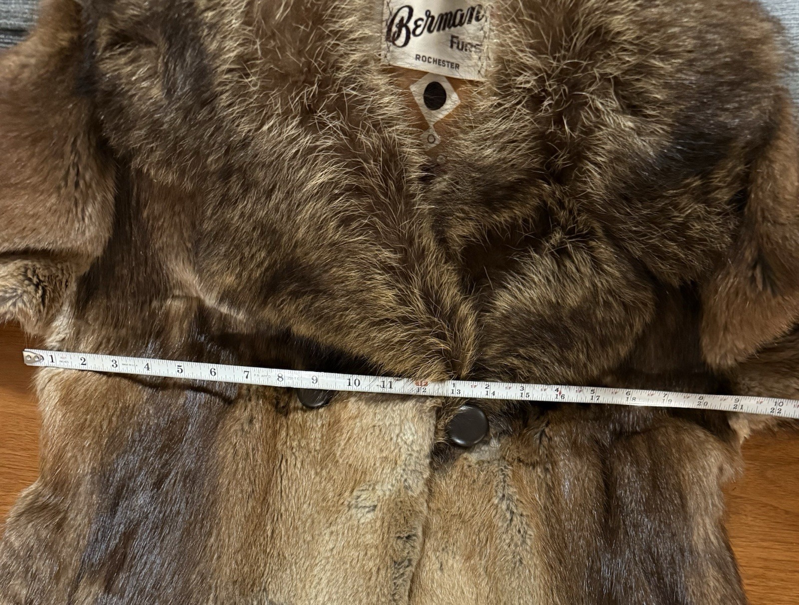 GORGEOUS Womans Checkerboard Long Fur Coat Fox Fur Collar AMAZING Lining Pattern