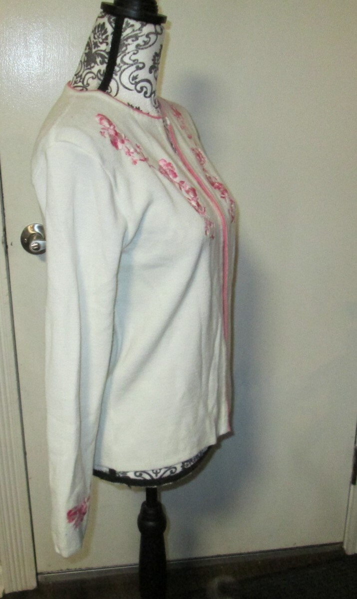 vintage embroidered Ashley sweater size medium white with pink flowers
