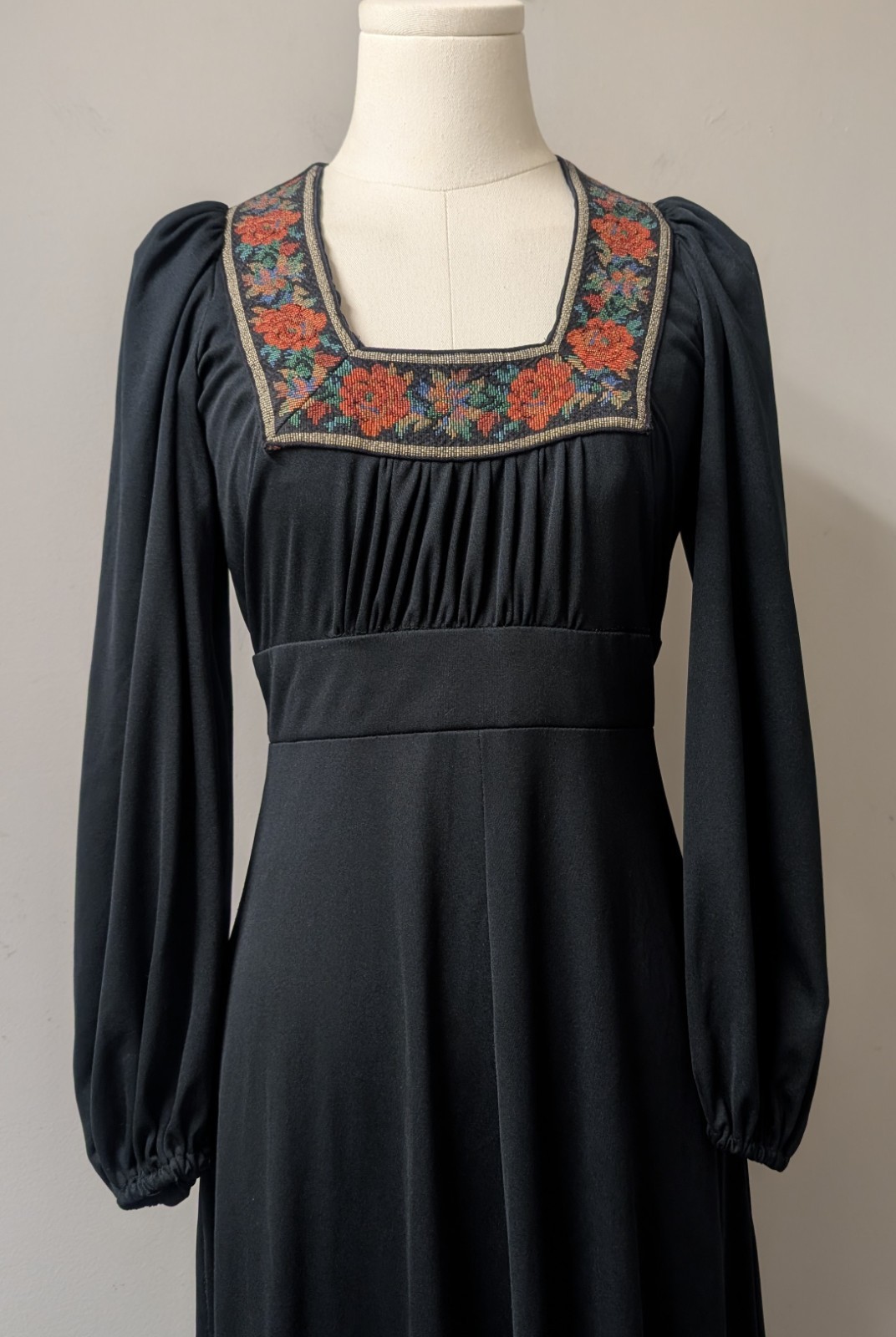 Vintage 70&rsquo;s Empire California Holiday Jersey Maxi Boho Dress Tapestry Trim XS/S