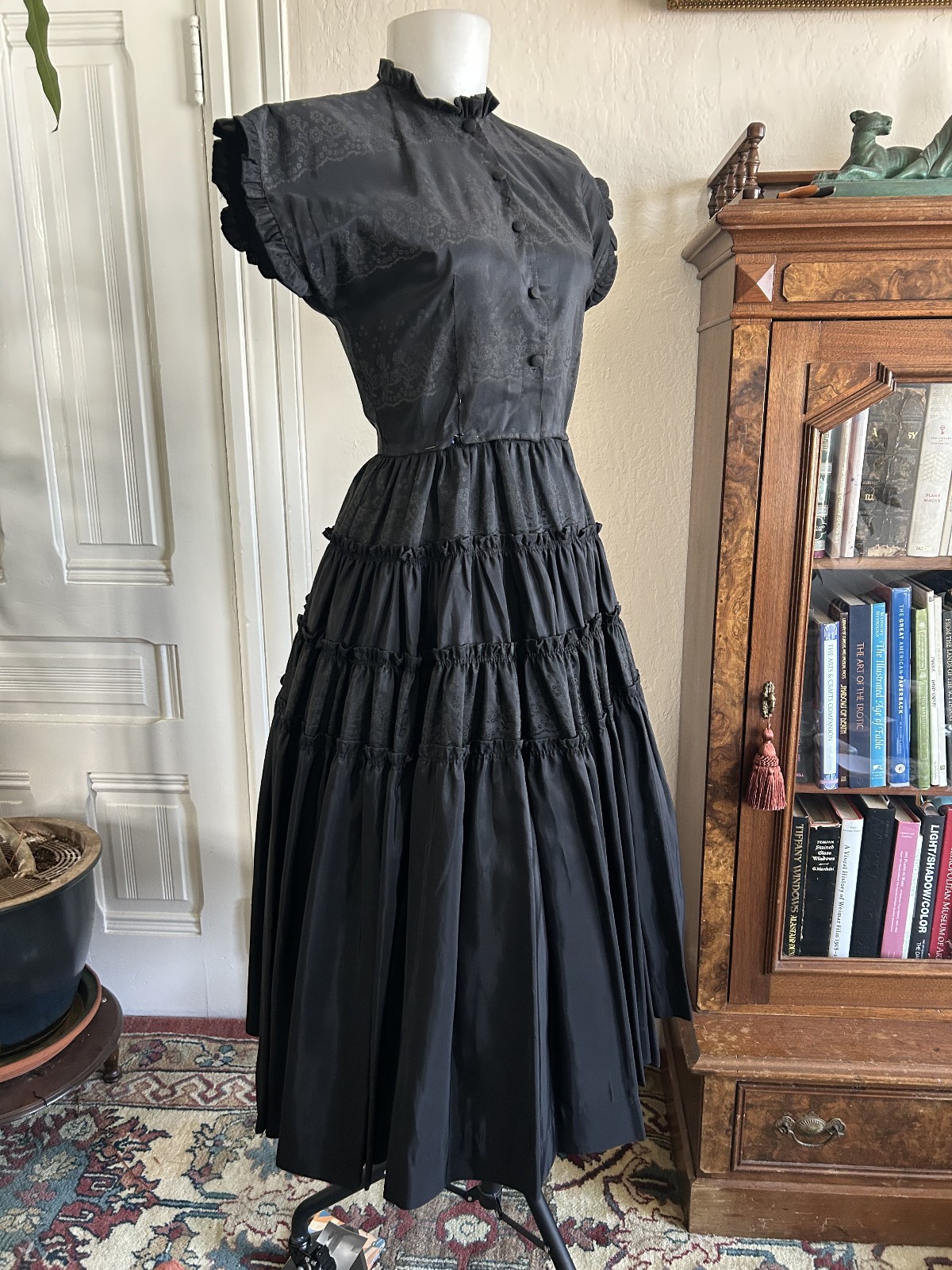 Vtg 40s 1950s Black High Neck Party Tea Party Dress Gothic Ruffle Full Skirt 27W