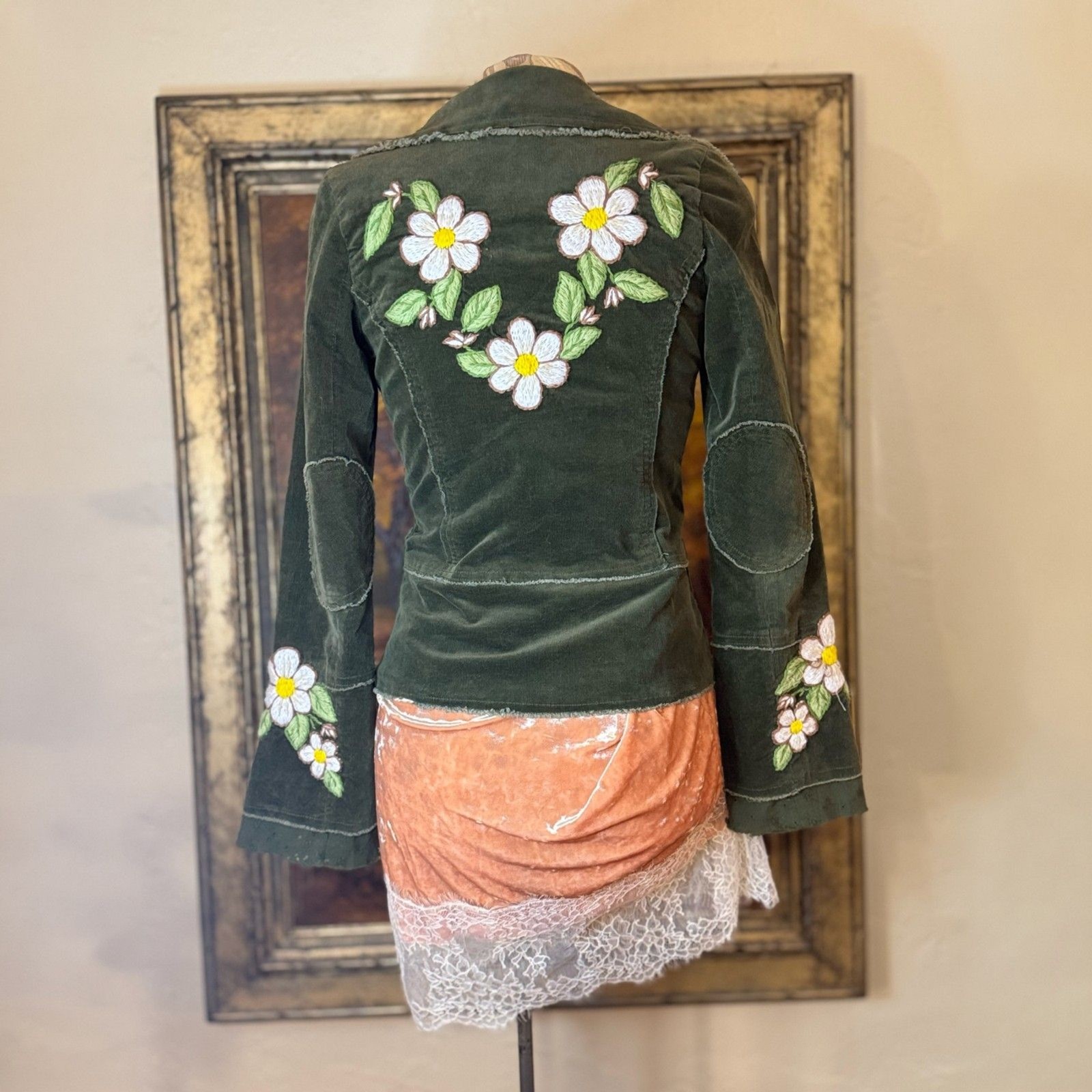 Joystick Hand-Embroidered Velvet Jacket – Olive Green Boho Blazer Rare – S/XS