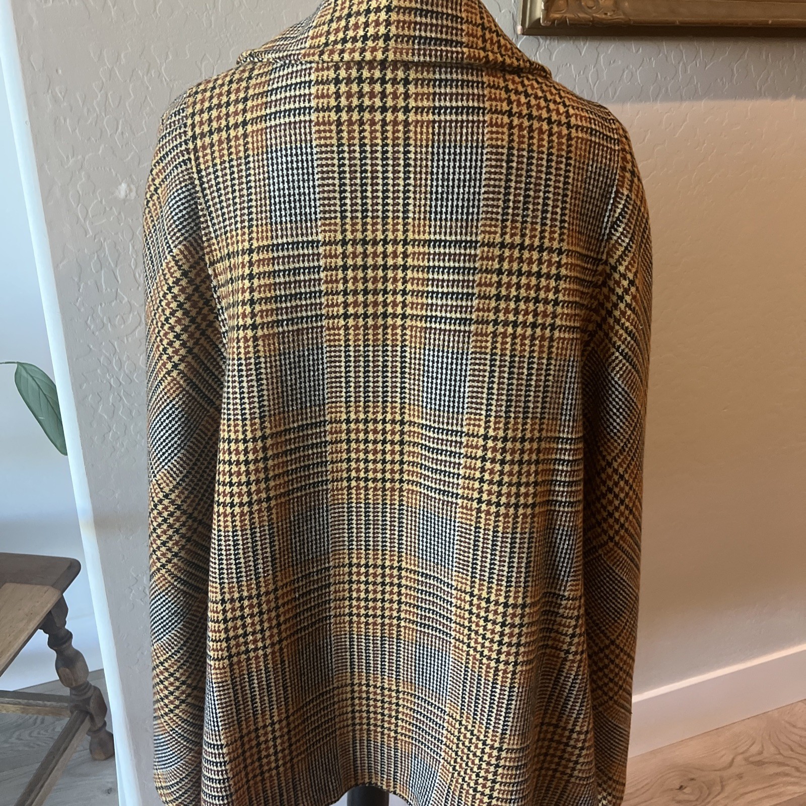 Vintage 1960s Wool Cape With Houndstooth Pattern and leather tab toggle…