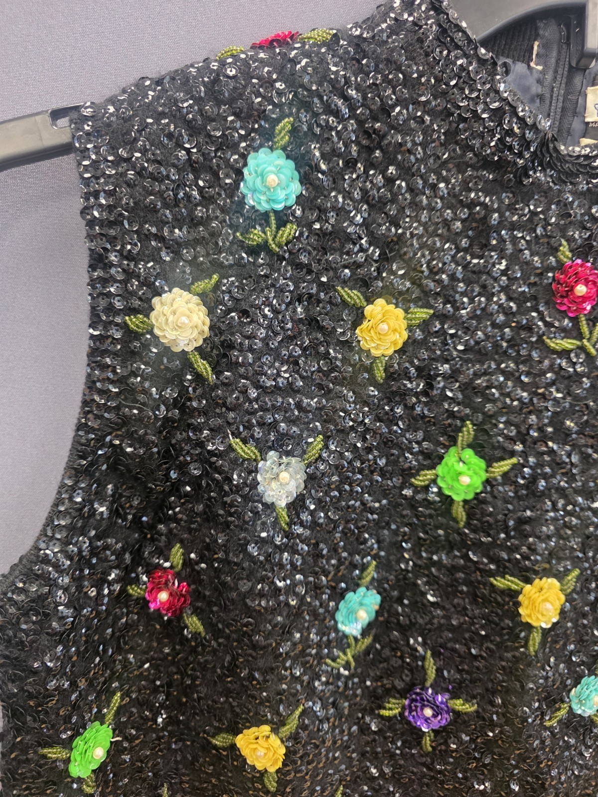 Hovland-Swanson 1960s Beaded Blouse Sequins Flowers RARE Sz 38 Mod Wool & Angora