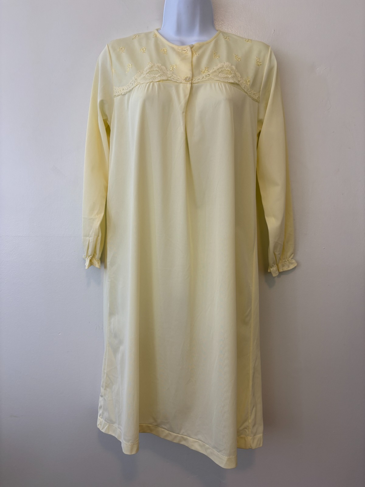 Vintage Philmaid Yellow Nightgown Size 32/34 Waltz Gown