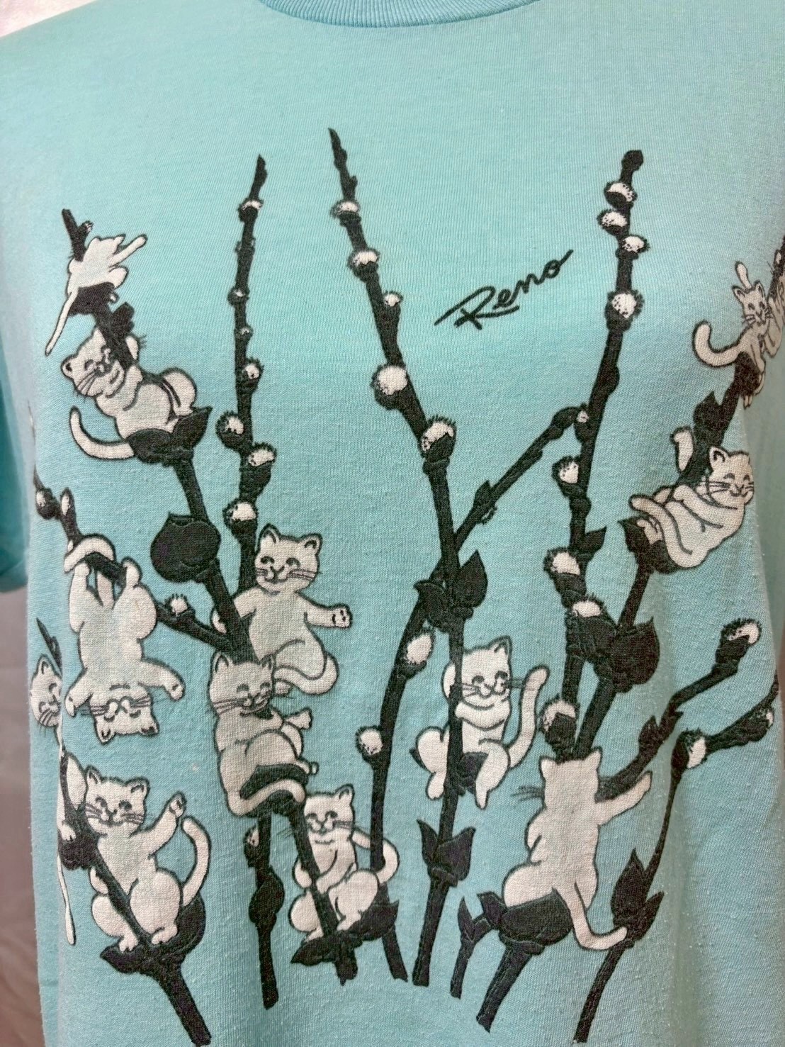 Vintage 1980s Screen Stars Cat Kitten Animal T shirt Graphic Made in USA SizeL