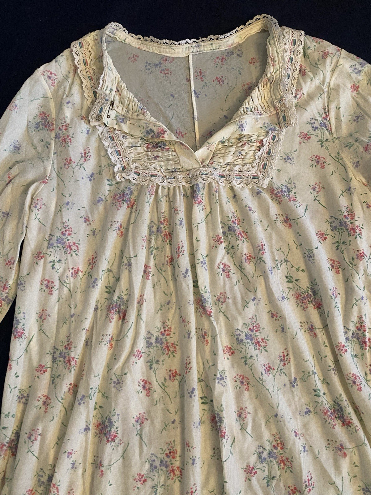 Vintage Miss Elaine Short Floral Nightgown Cotton Lace Long Sleeve Nightie Sz M