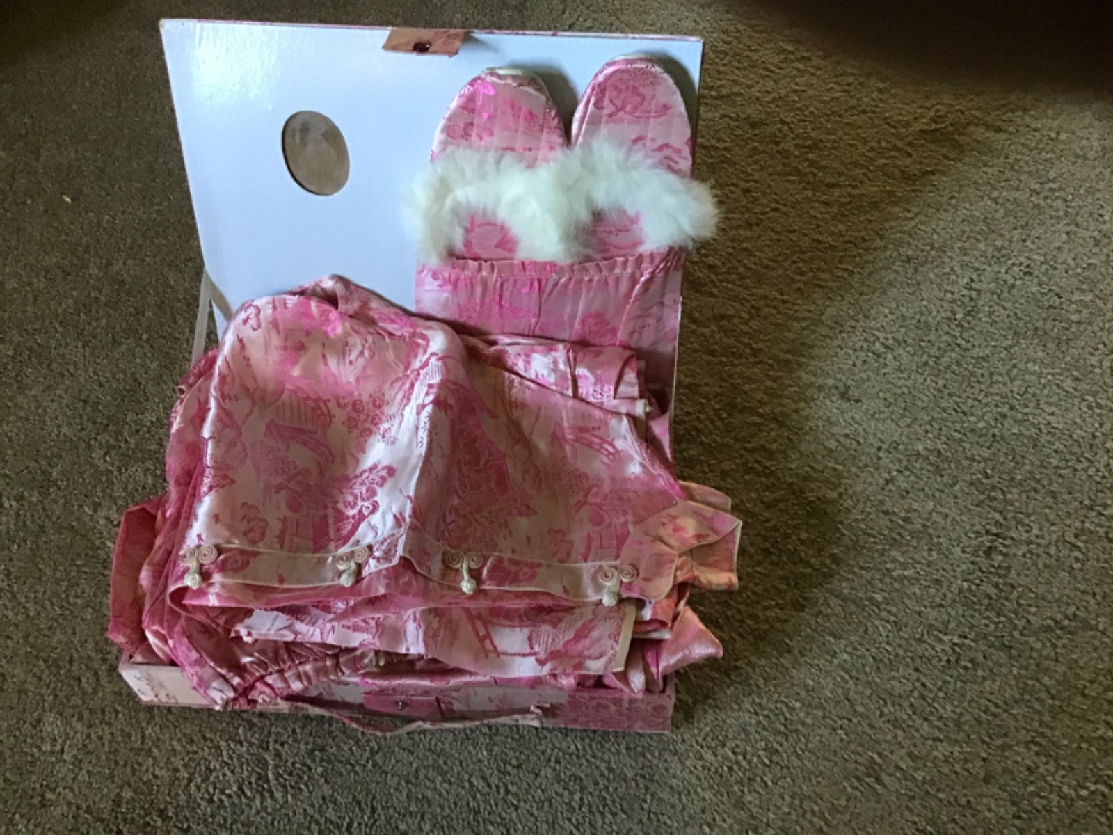 Vtg WWII Asian SILK Embroidered Pajama Set, Slippers, Robe in Original Box
