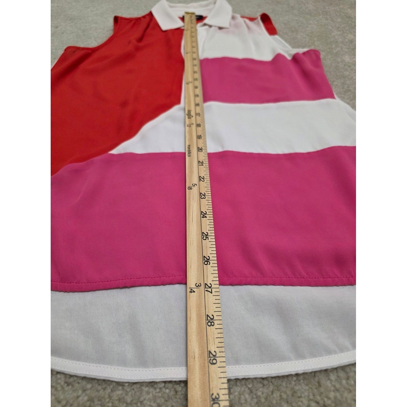 bebe Vintage Colorblock Sleeveless Collared Top – Red, Pink & White Size L