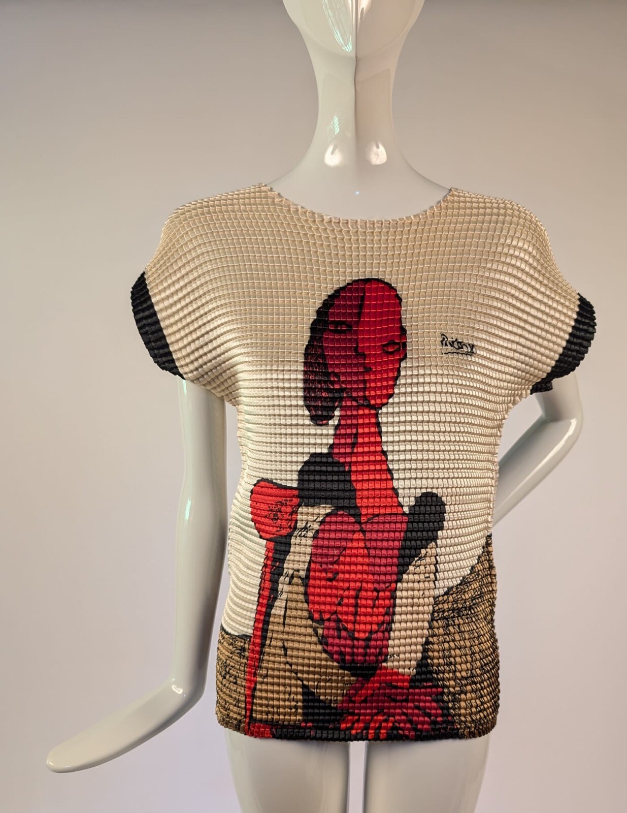 VINTAGE 1980’S CRIMPED PICASSO PRINT BLOUSE TOP W SATIN FINISH