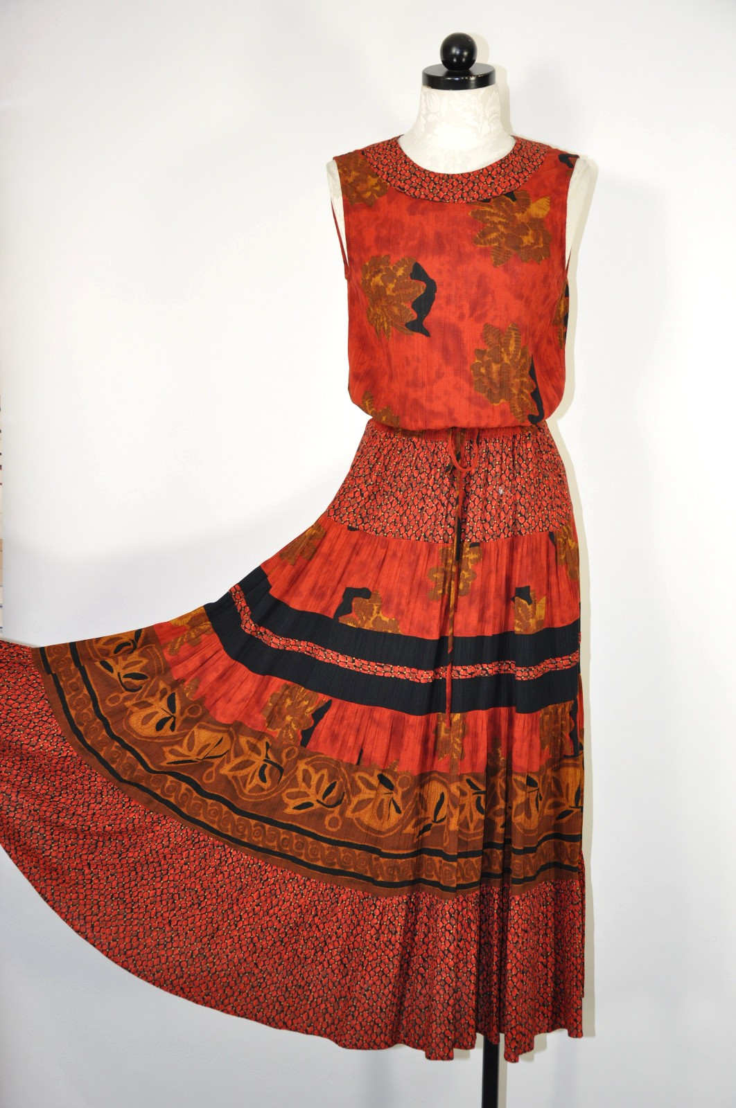 90s Vintage Rust Red Rayon Autumn Leaf Print Sleeveless Midi Dress Women S M