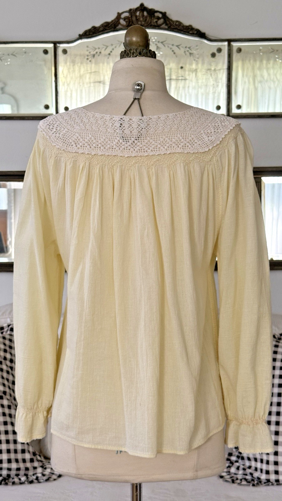 VTG Hand Fillet Crocheted & Smocked Pale Yellow Gauze Peasant Blouse Sz S/M Boho