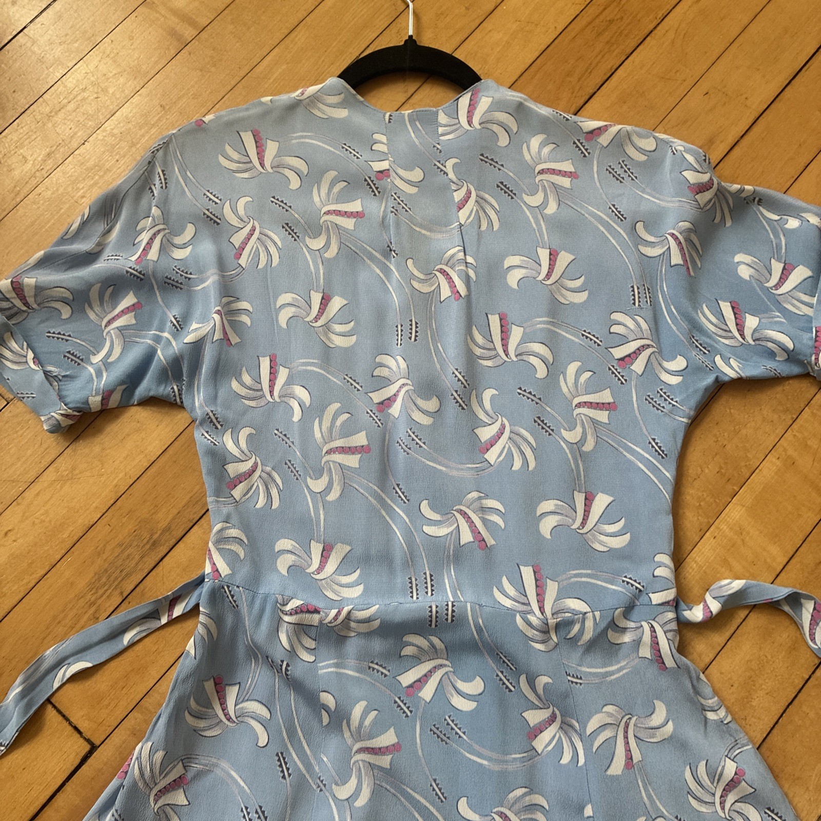 Vintage 1940&rsquo;s Blue Deco Patterned Crepe Dress Gio Model 27&Prime; waist AS IS