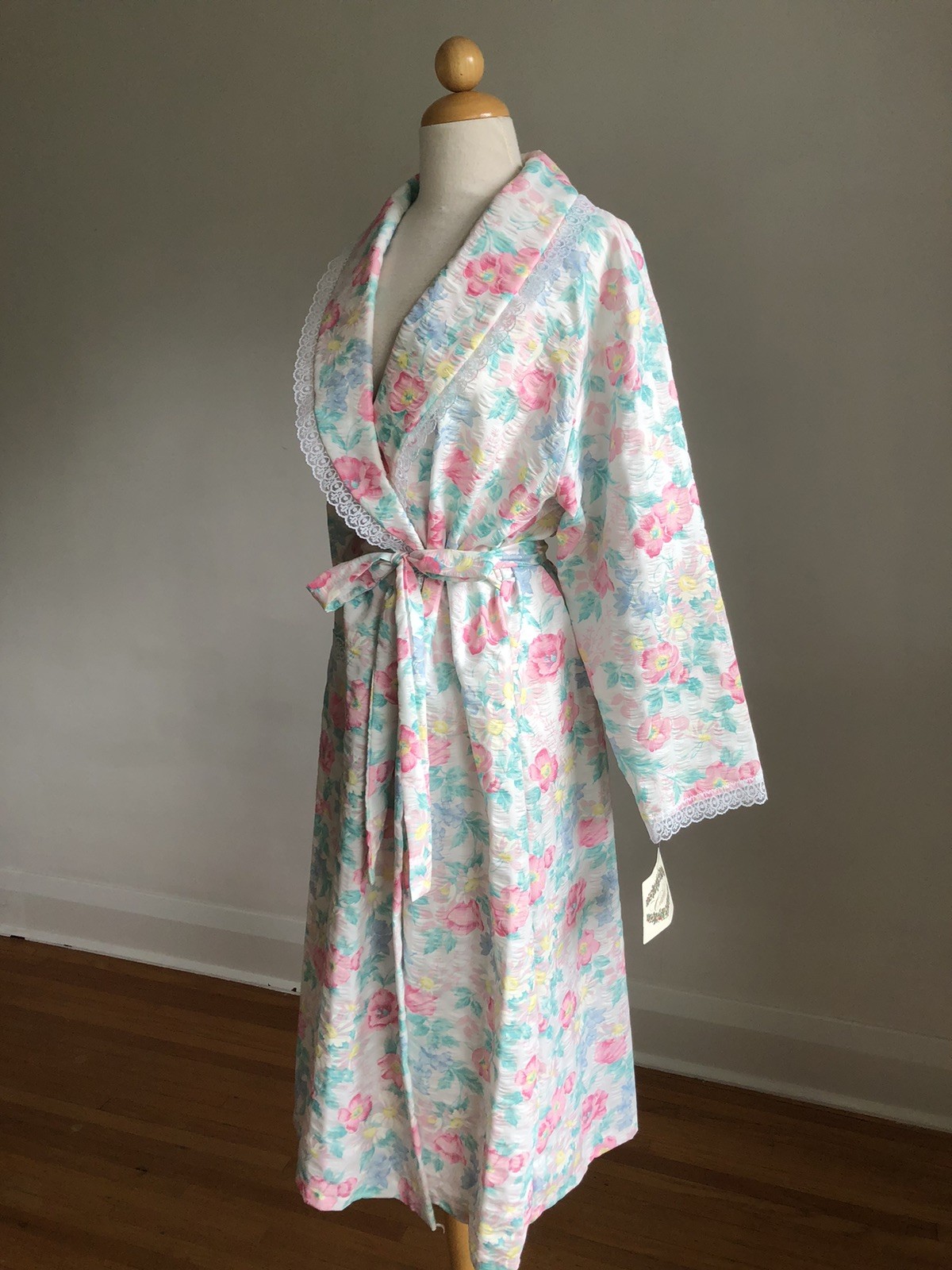 STUNNING NWT VTG CACHET Floral PolyCottton & White Lace Full-length Robe SZ M