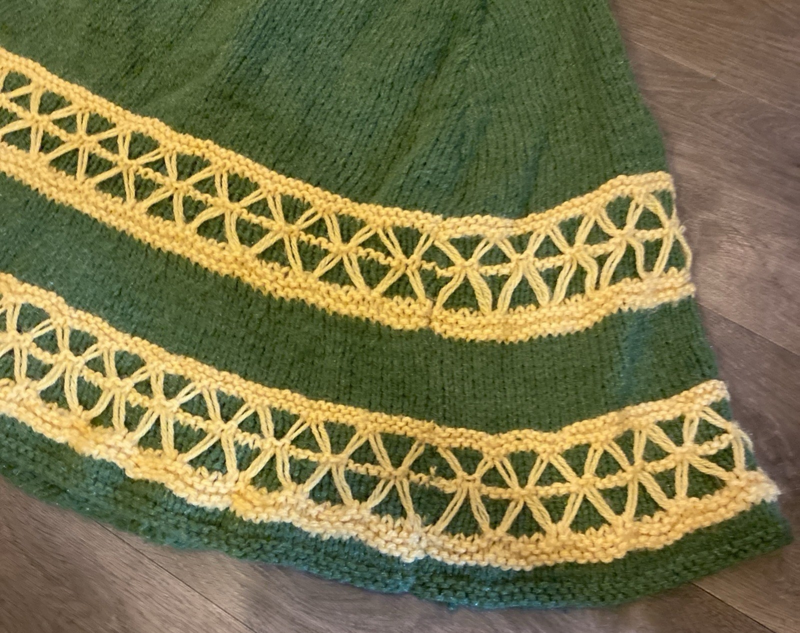 Wool Handmade Cape Poncho W/Drawstring Green Yellow 9” Opening 25.5”long Vintage