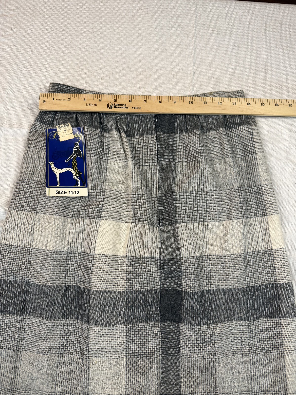 Vintage 70s 80s Bentley Wool Blend Plaid Skirt Size 11/12 USA – NEW with TAGS