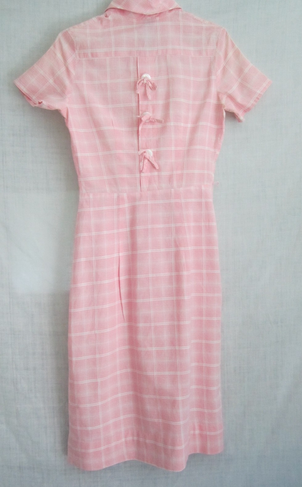 Vintage 1950s Pink Cotton Day / House Dress Sz S-M Plaid Button up Bows in Back