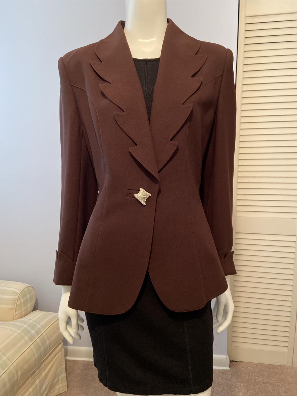 Vtg SIONI-PARIS-NEWYORK-MILANO Blazer/Jacket Brownish/Plum Color Rhinestone Sz 6