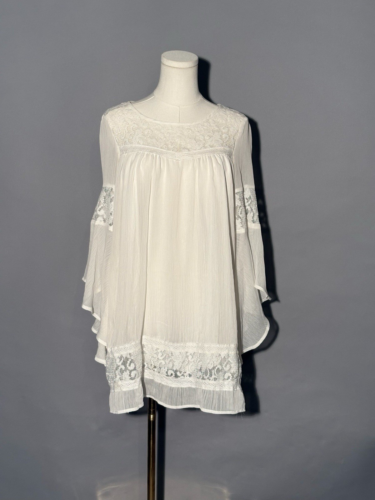 Vintage Style white peasant blouse with lace trim and bell sleeves Lingerie Top