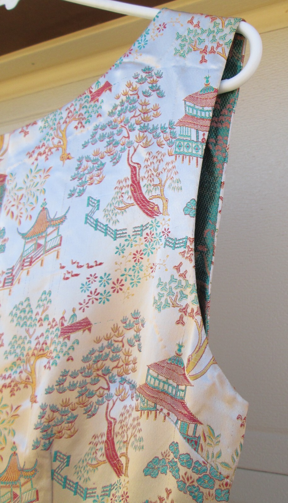 Asian Silky Cocktail Dress Peach Red Yellow Turquoise Blue Landscape Vintage
