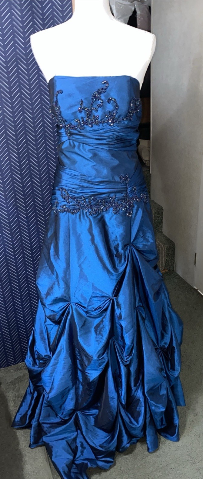 Sz 10 Prom/ Y2K Vintage Gathered & Ruched Goth Goddess Pageant Ball Gown Beauty