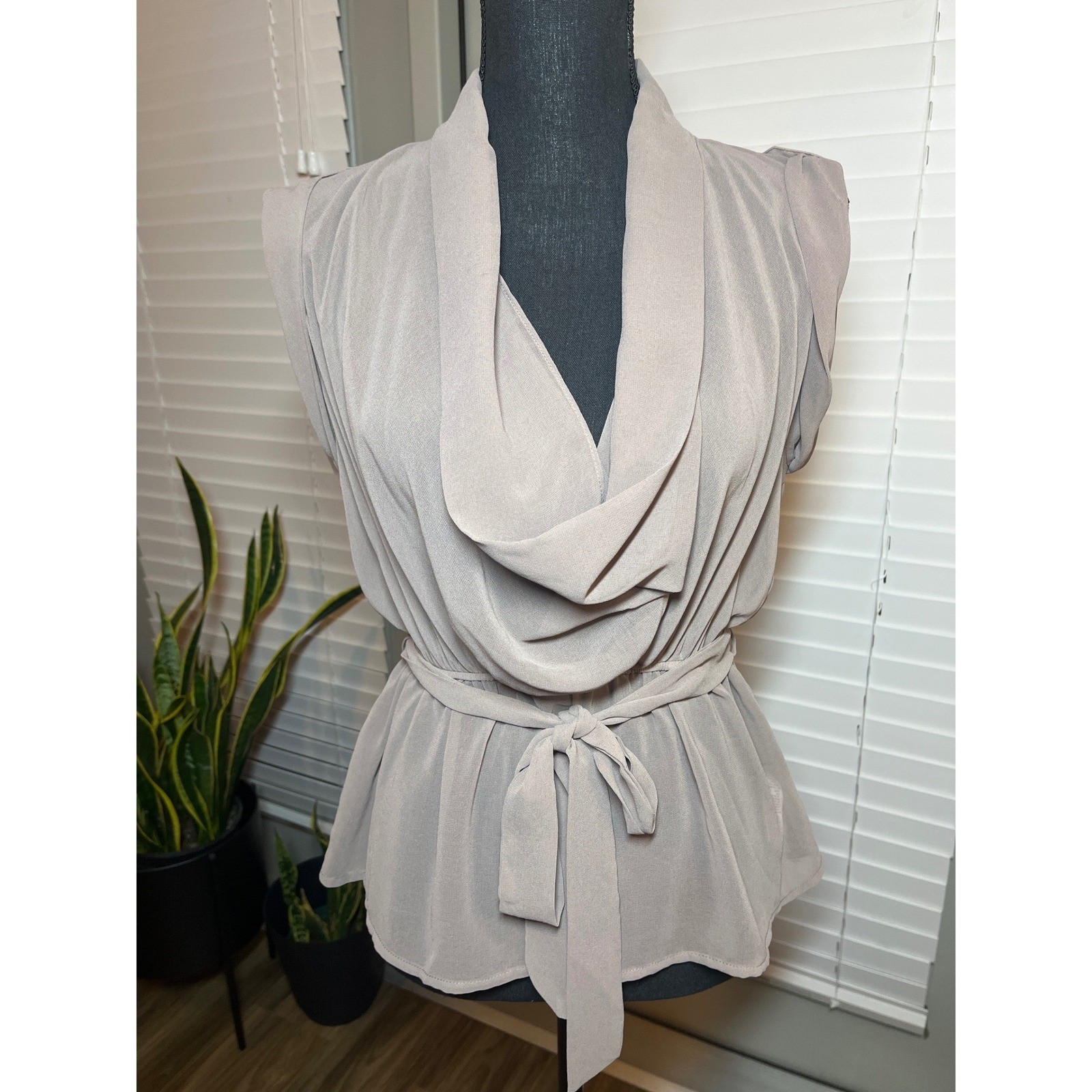 Vintage XXI Taupe Sheer Cowl Neck Belted Blouse Cap Sleeve Peplum Small