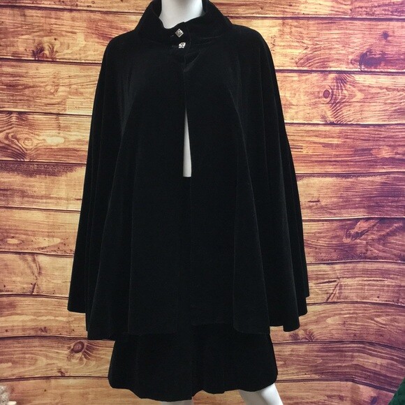 Vintage Chloe 1950’s Black Velvet Cape Skirt Set Size Small
