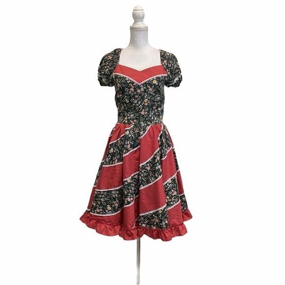 Handmade Vintage Floral Cap Sleeve Dress Ren Farmcore Theatre Cottagecore Praire