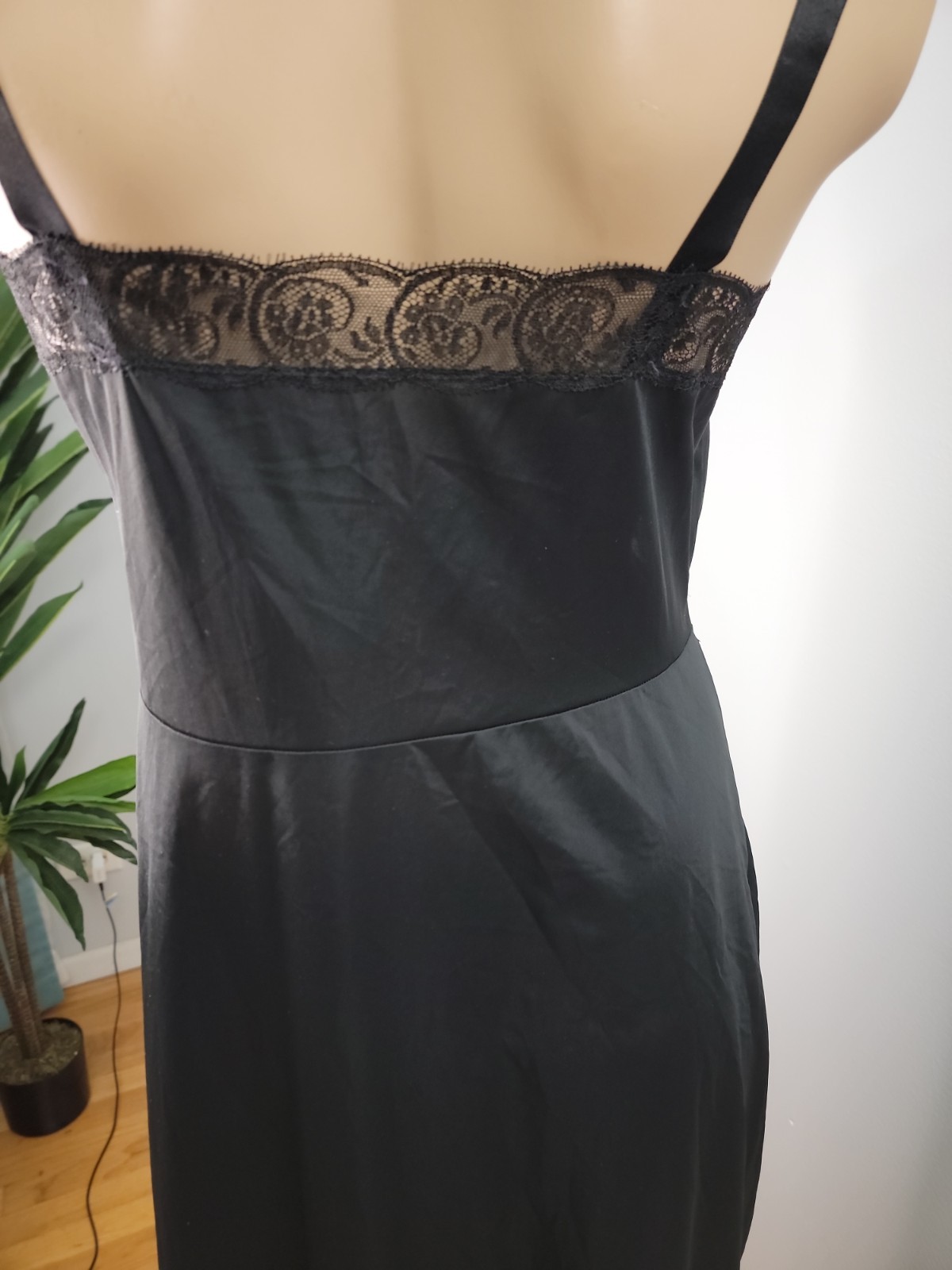 Vintage Charmode Nylon Black Pleated Lace Detail Full Slip Size 36