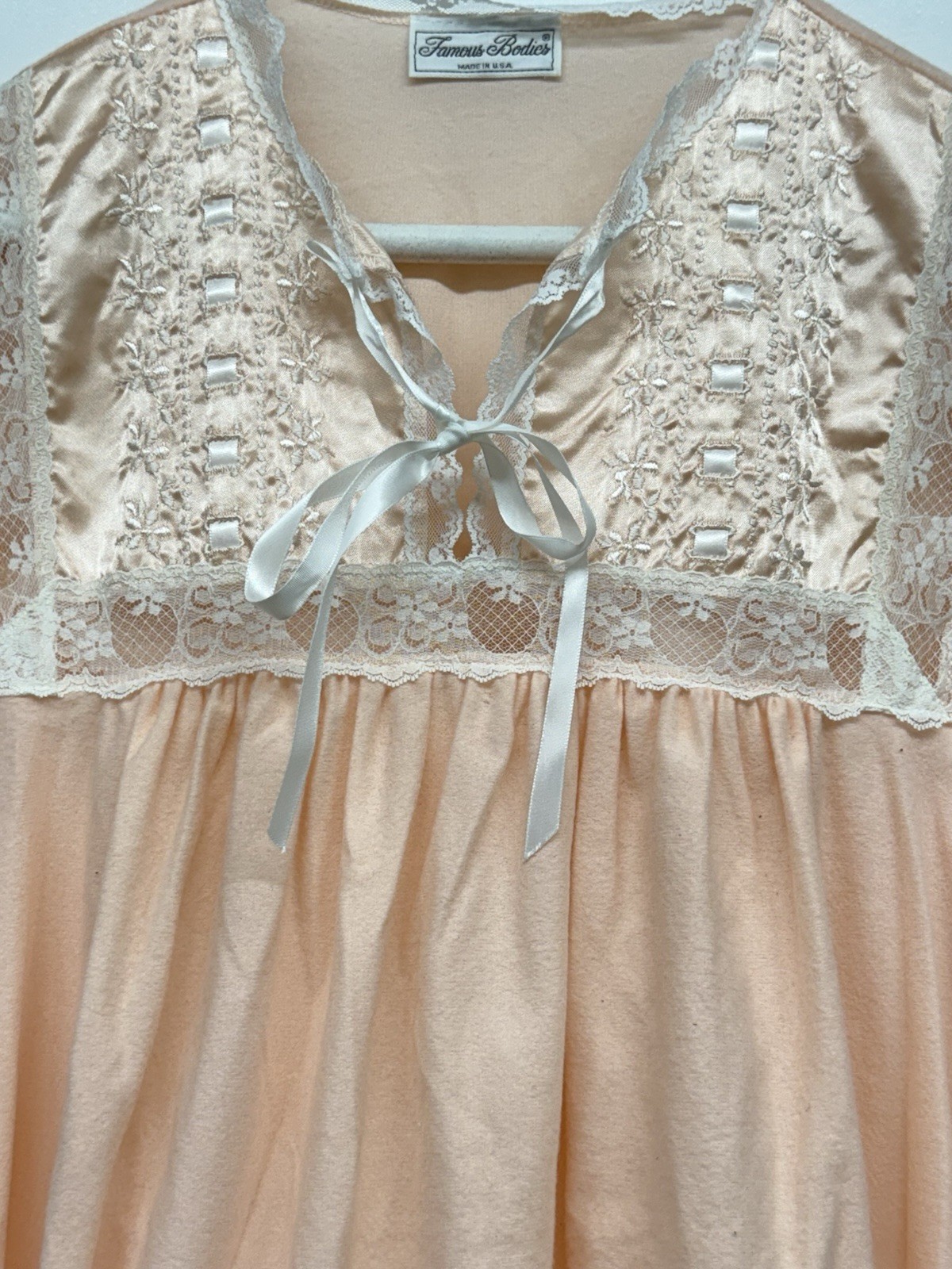 Pink Sears Famous Bodies Nightgown Women’s Size M Nylon Blend Made in USA Vtg