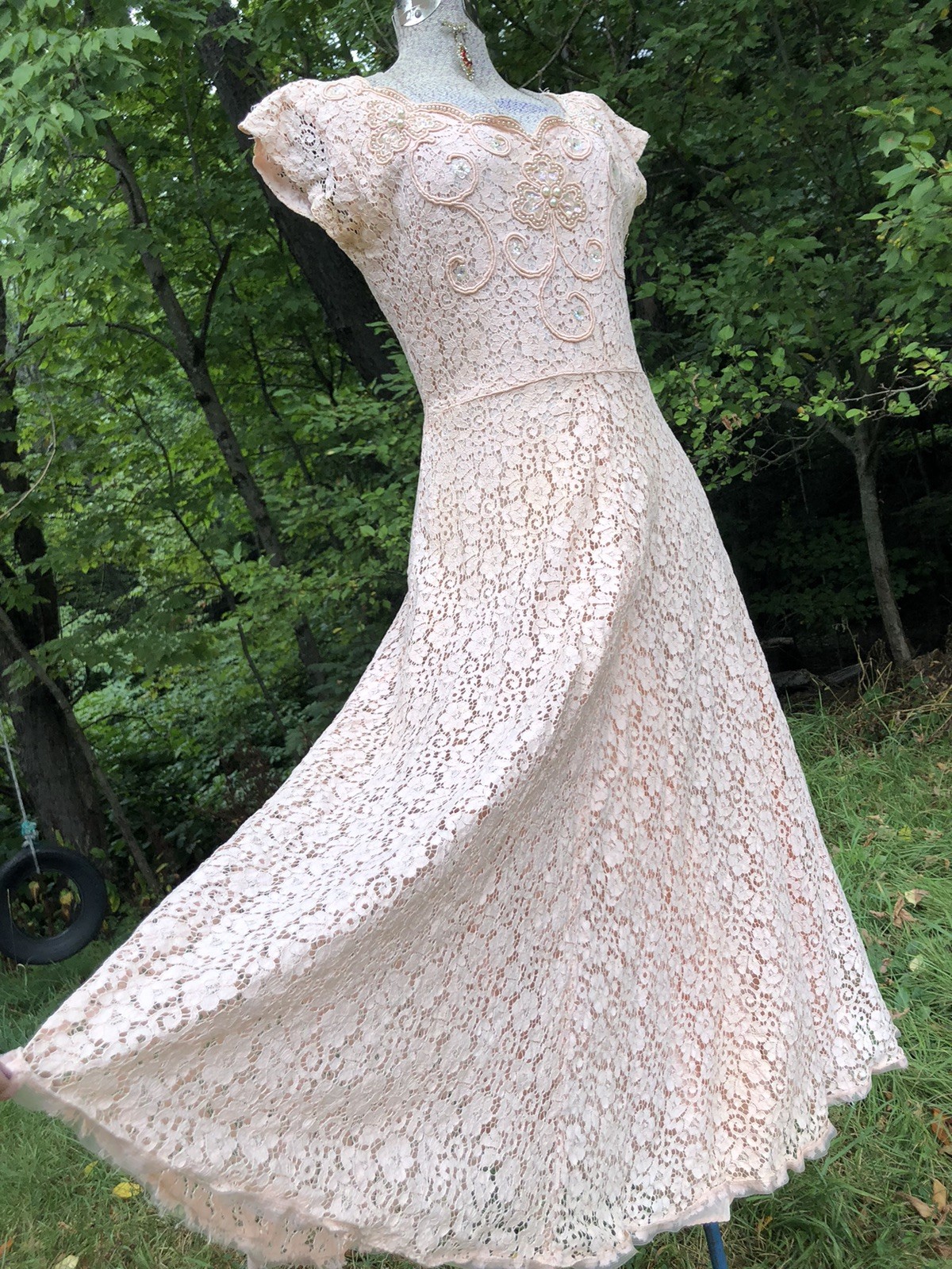 Vintage 1940’s Aurora Borealis Sequin Pearl Lace Cocktail DRESS 36-26-48