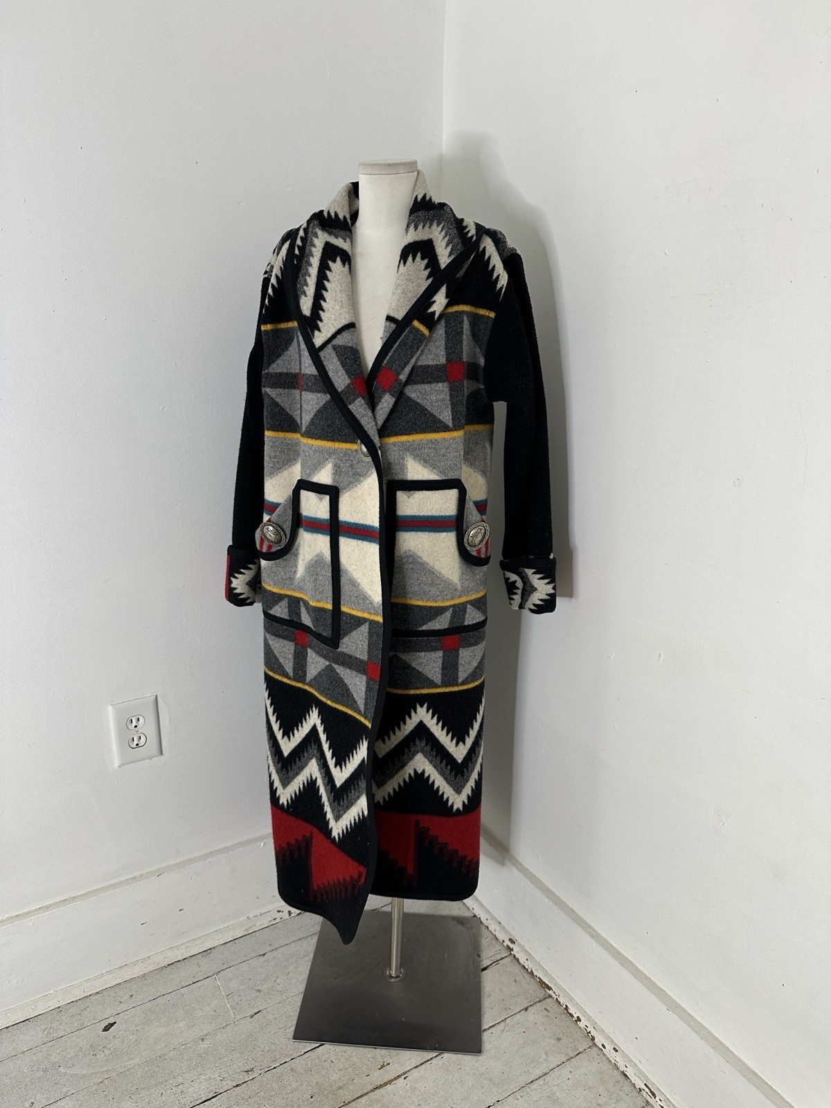 Vintage Reversible Pendleton? Native Pattern Conch Button Coat