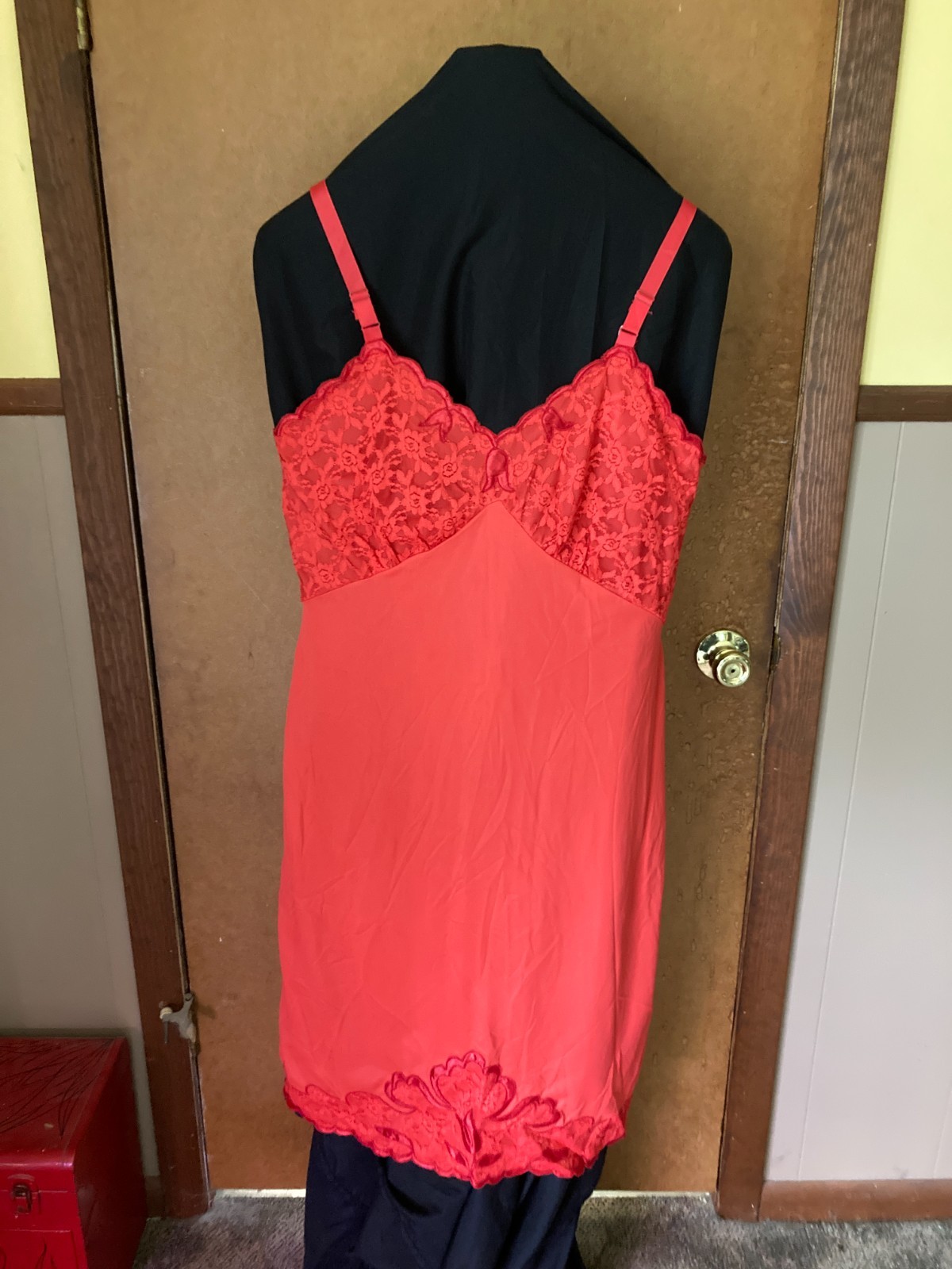 vintage red Carol Brent Lingerie nightgown size 38 100% nylon union tag ILGWU