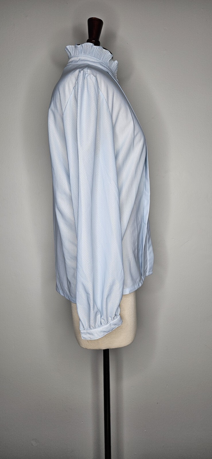 VTG 1970s Higbee Co Powder Blue Frill Button Front Blouse L