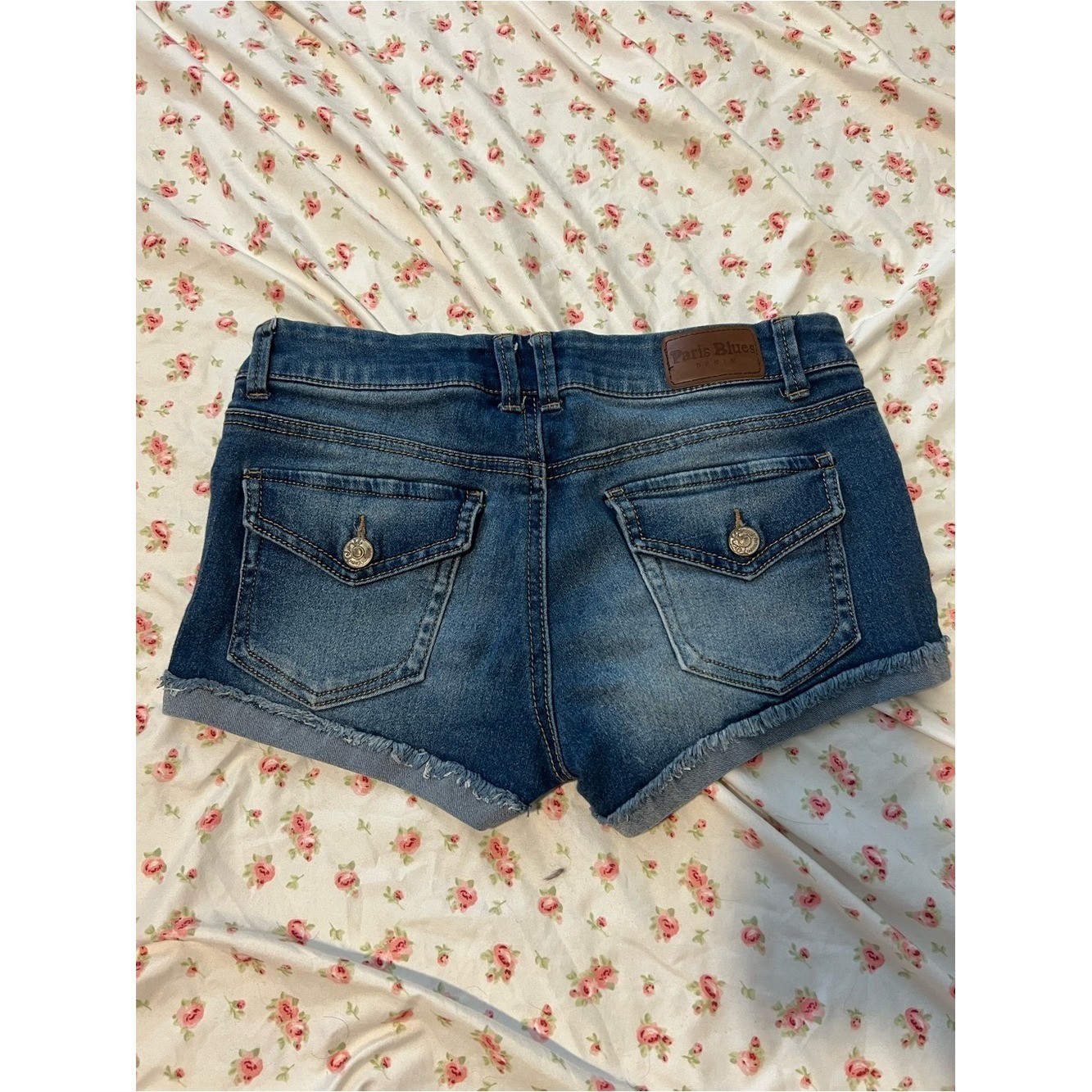 vintage paris blue low rise denim shorts with cute butt pockets