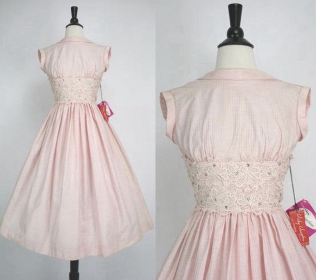 Vicky Vaughn 1950s Pink Fit & Flare Dress Lace Waist 34&Prime; 24&Prime;