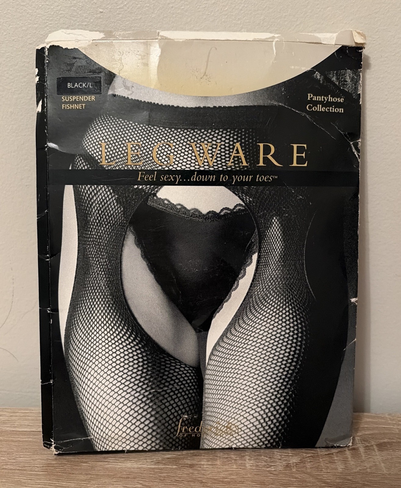 Frederick&rsquo;s of Hollywood Leg Ware Suspender Stockings Fishnet Black Size L
