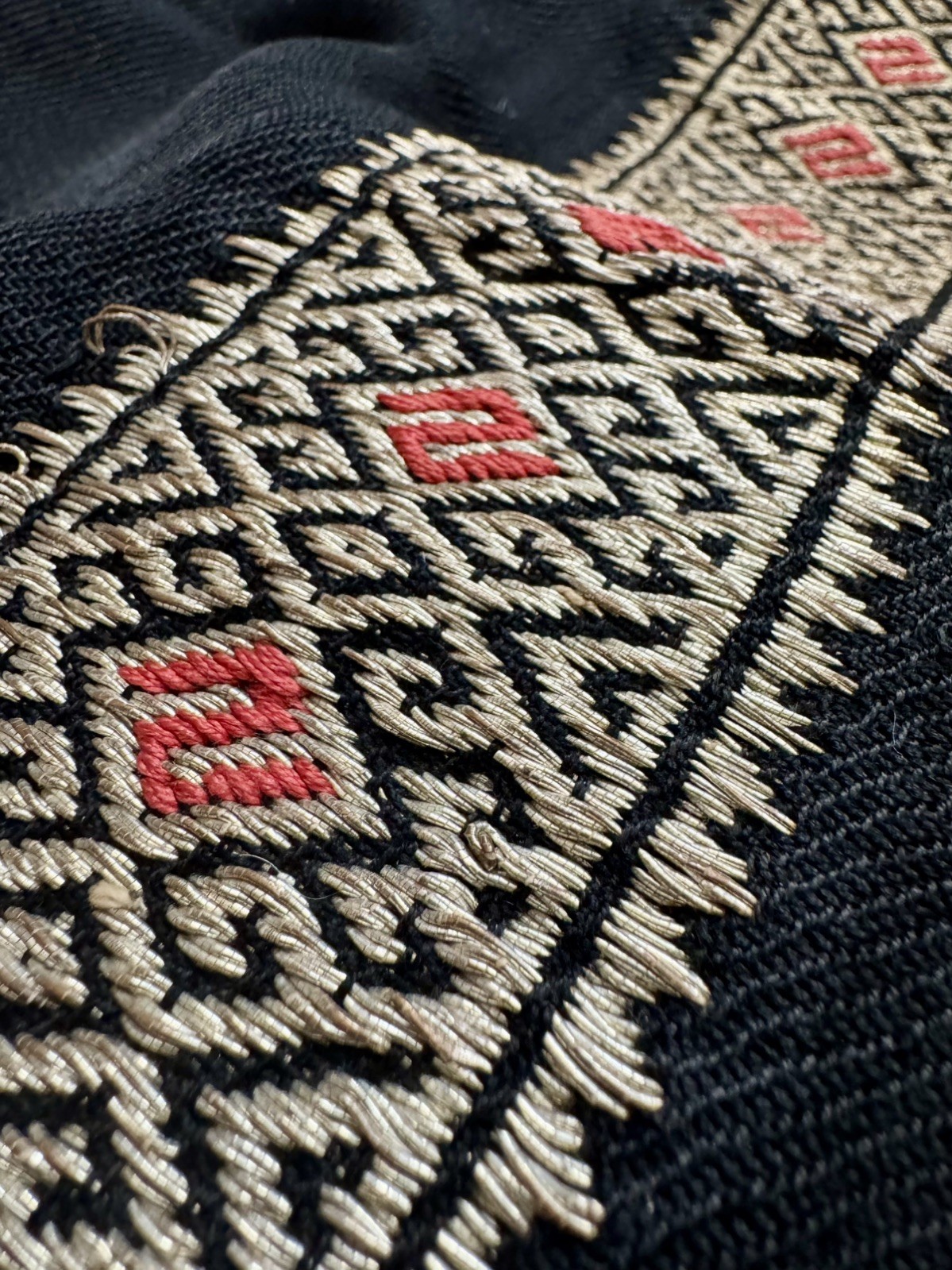 Vintage Romanian wrap skirt (fotă) with gold & silver metallic embroidery 1920s