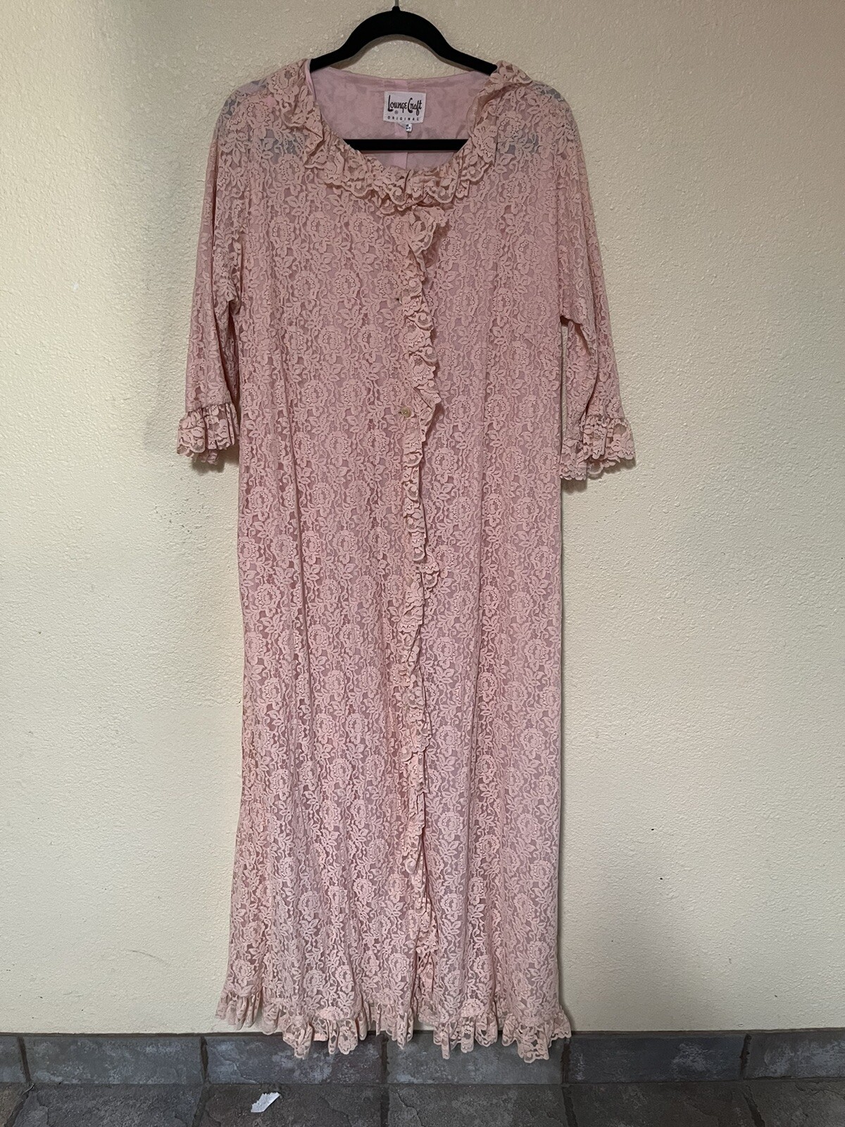 Vintage Lounge craft Original Full Lace Pink Long Peignoir Robe Sz Med – Lg