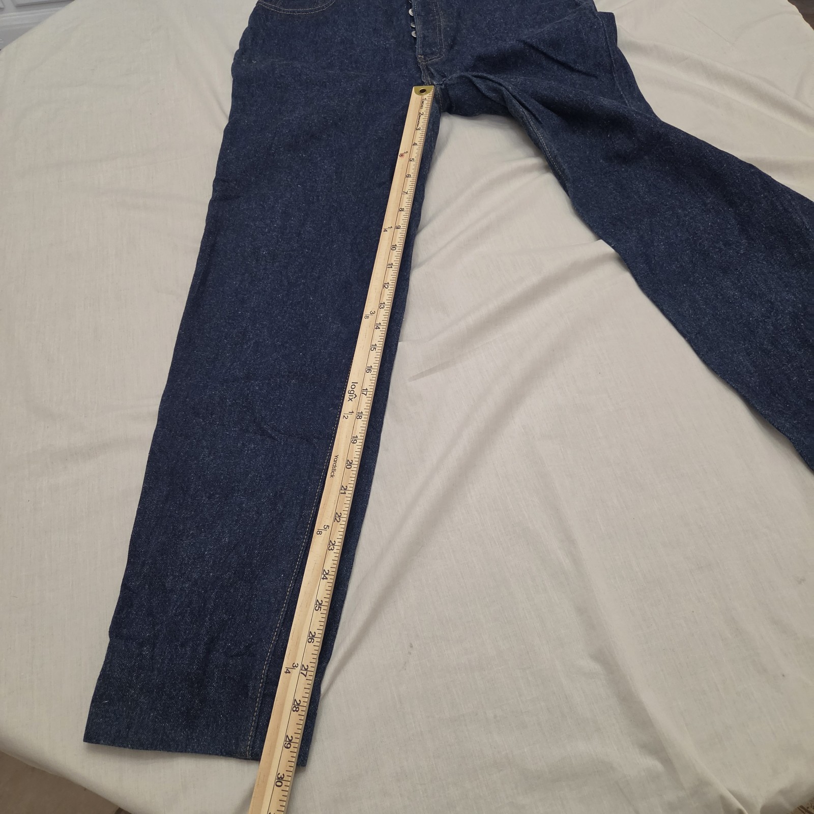 Vintage 80s/90s Levi’s 501 Button Fly Medium Wash Jeans Women’s 13 Made in USA