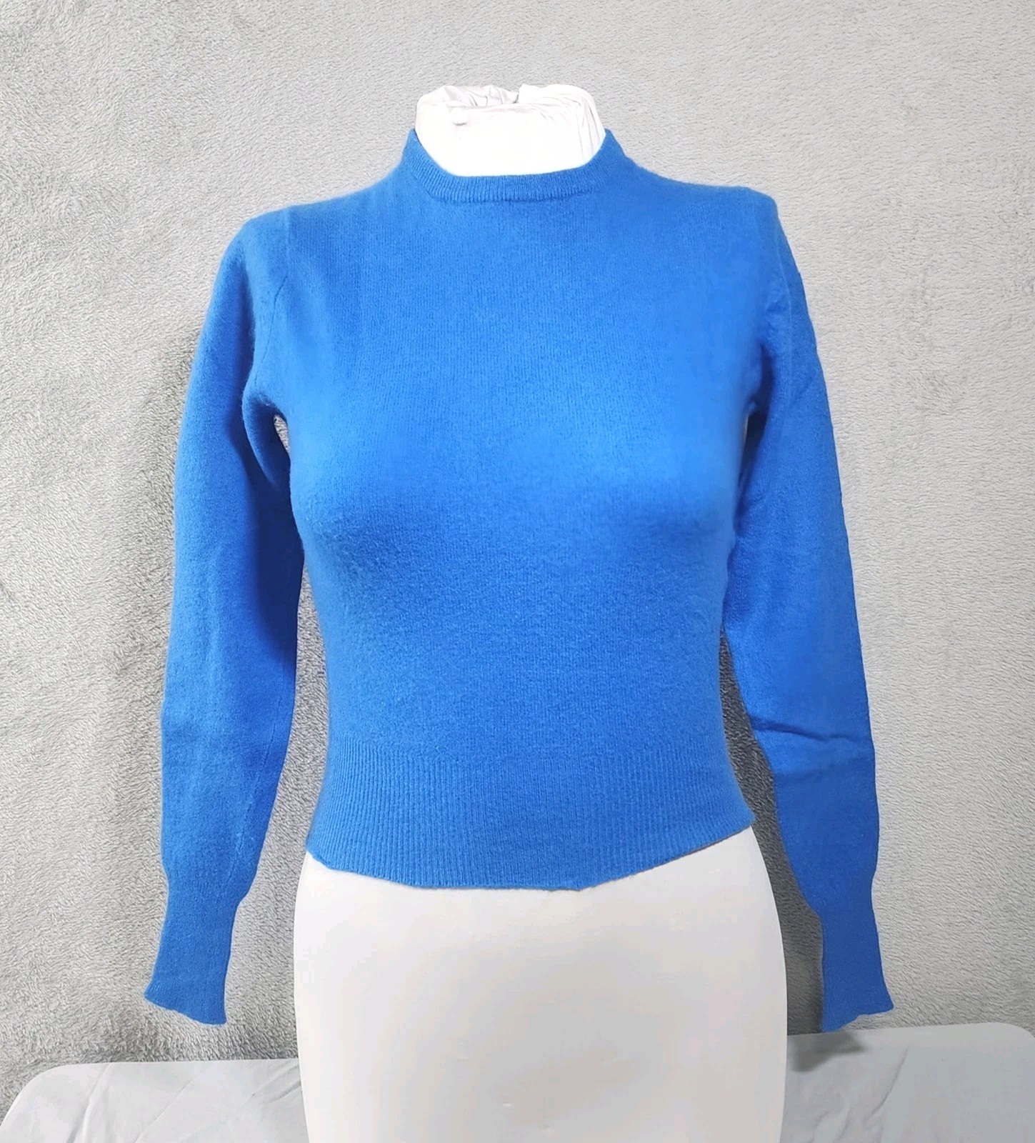 Vintage 1960s Lambs Wool Angora Sweater Retro Peacock Blue Womens Small